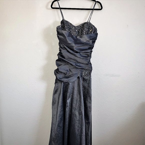 Cindy U.S.A. Dresses & Skirts - Holiday Party Dress Cindy U.S.A. Silver Metallic Dress